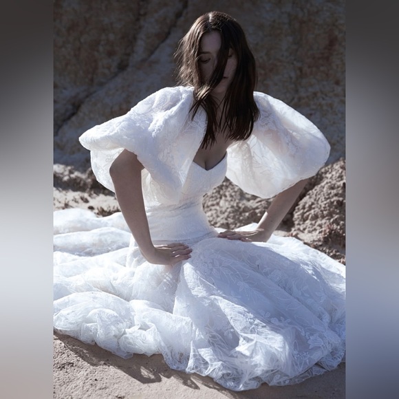 SAMPLE NEVER WORN OR ALTERED Ellery Gown Temple By Bo & Luca wedding dress - Picture 7 of 11